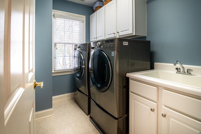 You are currently viewing Tips to Cleaning your Washing Machine